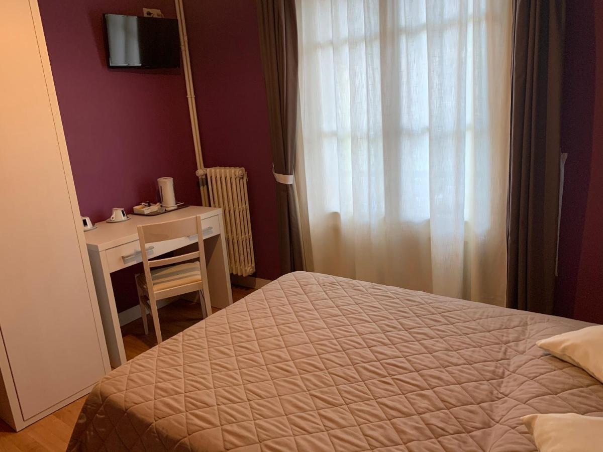 Au Vieux Puits Hotel Villers-Bocage  Buitenkant foto